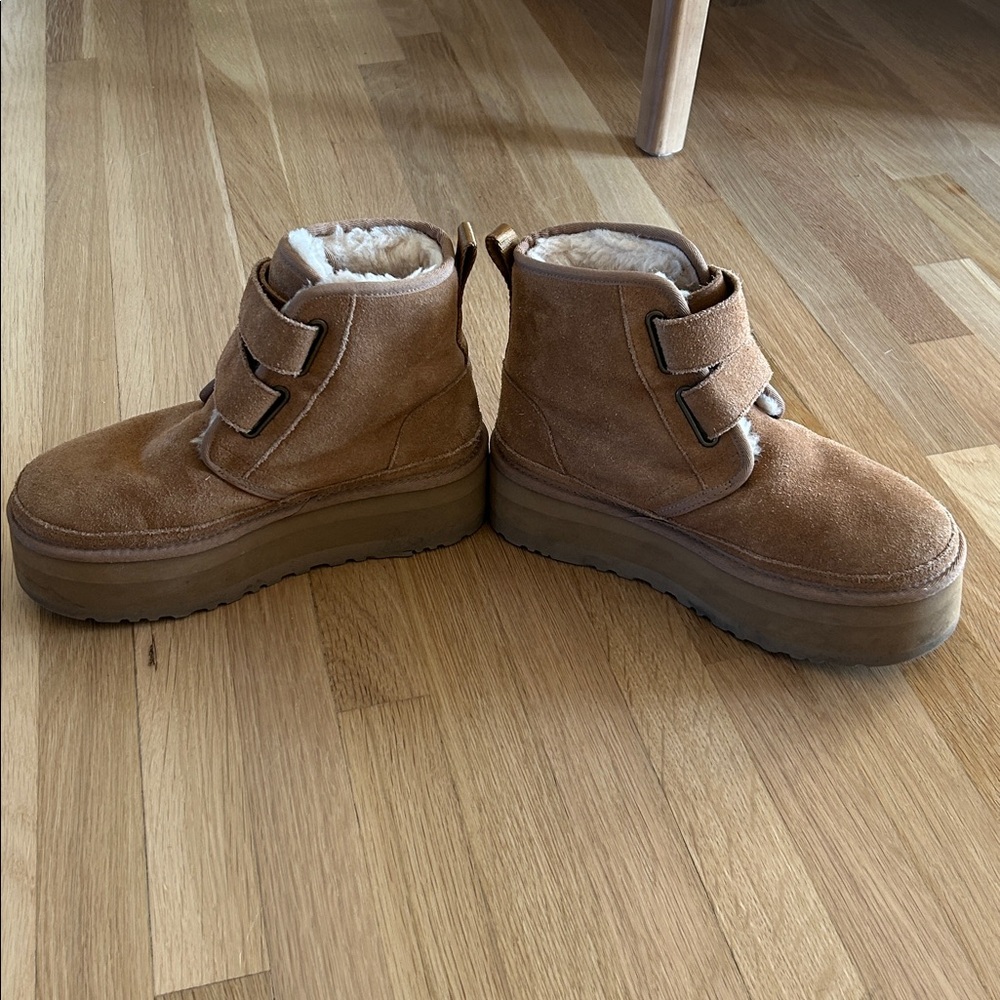 UGG Tan Neumel Platform Velcro Boots - Picture 11 of 14